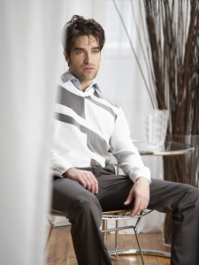 Photographer: Lisa Petrole
Makeup & Hair: Liz Yu